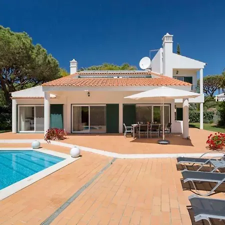 Sleeps 8 Pool Air Con T480239 Vale do Lobo